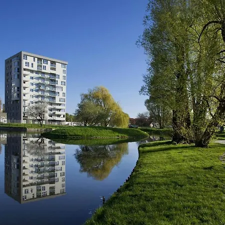 Parkview Apartment